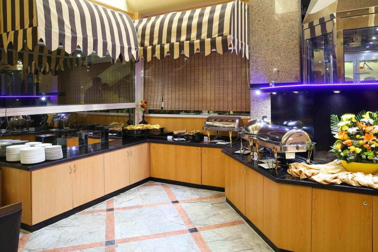 Al Seef Hotel Sharjah Exteriör bild