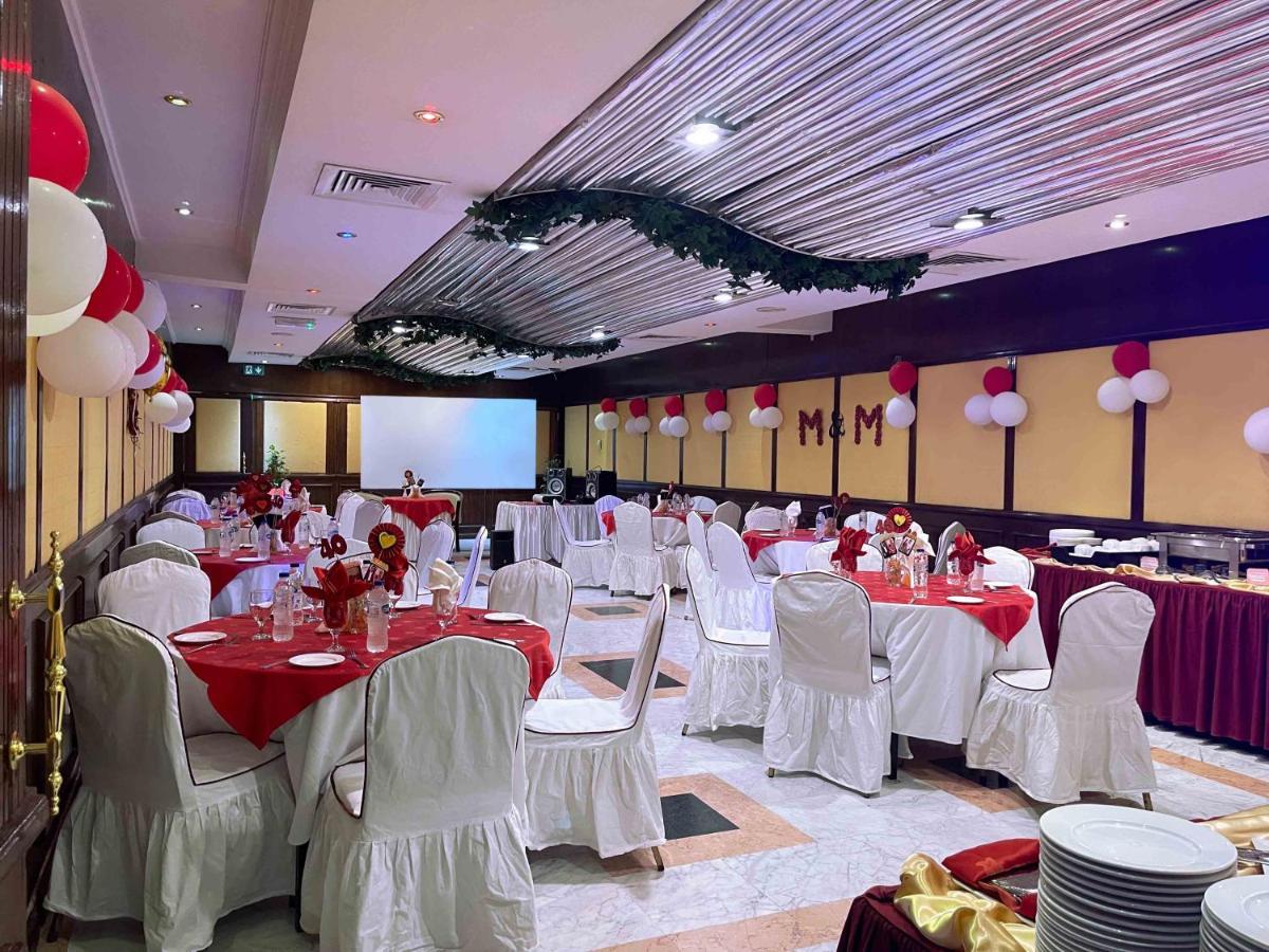 Al Seef Hotel Sharjah Exteriör bild