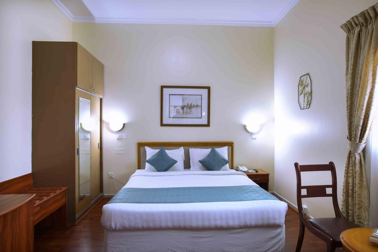 Al Seef Hotel Sharjah Exteriör bild